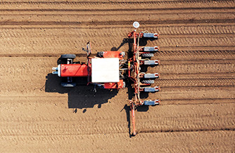 种——实现自动定植、精准施肥等农事过程，提高作农作物耕种效率和质量